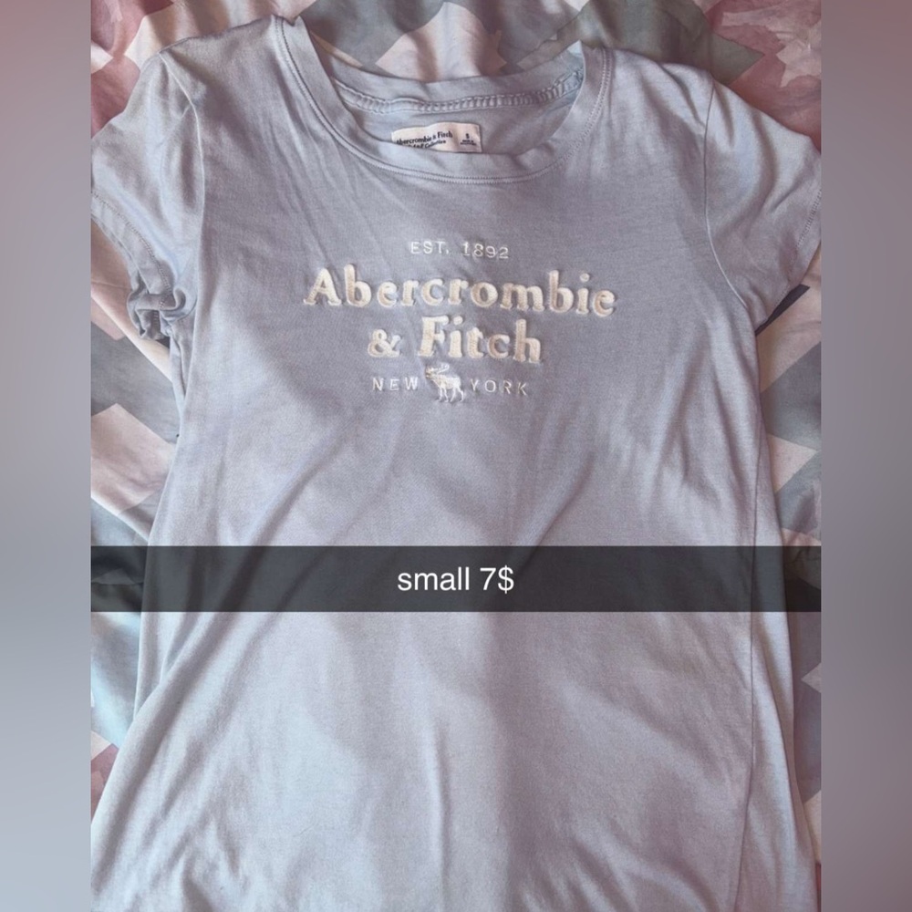 Abercrombie & Fitch Sky Blue Women's Tee